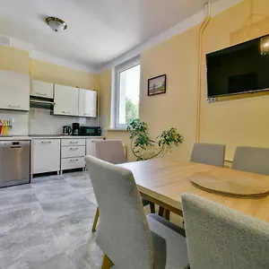U Ewy W Kolobrzegu Podczele - 2 Sypialnie 50m2, Wifi I Darmowy Parking! Apartment